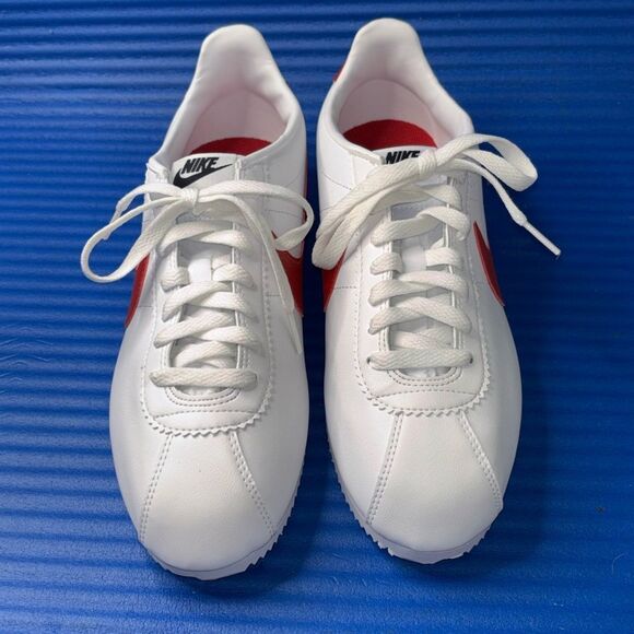 Size 10.5- Women’s Nike Cortez Shoes Classic Forrest Gump White Red 807471-103 - Picture 4 of 8